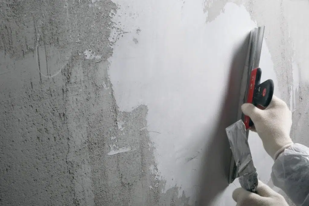 preparation-mur-beton-interieur-scellant-art-beton-quebec-canada