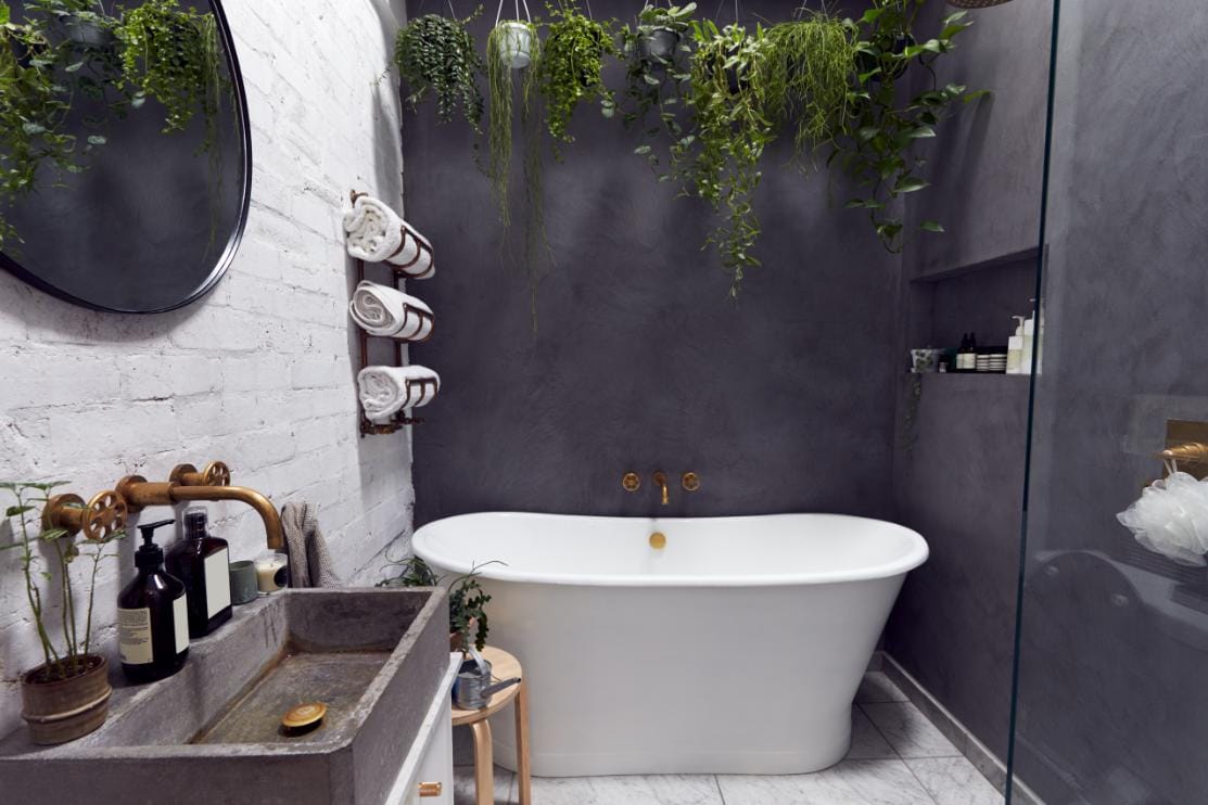 Rénover une salle de bain avec du béton décoratif : les meilleures