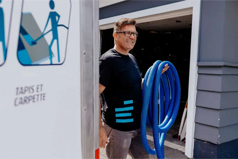 Camion Océanick Nettoyage, compagnie de nettoyage à Québec, nettoyage de conduits de ventilation